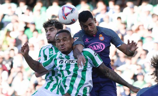Natan y Abde, en el Betis-Espanyol de la primera vuelta (Foto: Kiko Hurtado).
