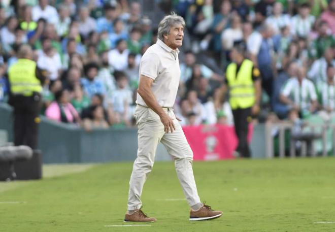 Manuel Pellegrini, entrenador del Real Betis (foto: Kiko Hurtado)..jpg