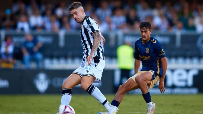 Raúl Sánchez, durante el Castellón-Tenerife (foto: LALIGA).