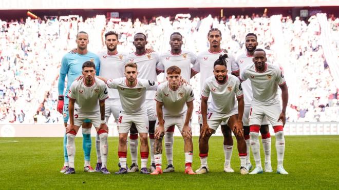 El once del Sevilla ante el Athletic Club (Foto: SFC).