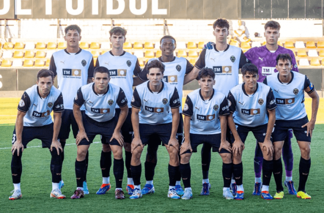 El once titular del VCF Mestalla ante el CE Europa.