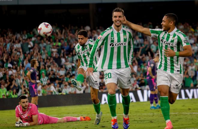 Lo Celso, celebrando el tanto del Betis ante el Espanyol (Foto: Kiko Hurtado).