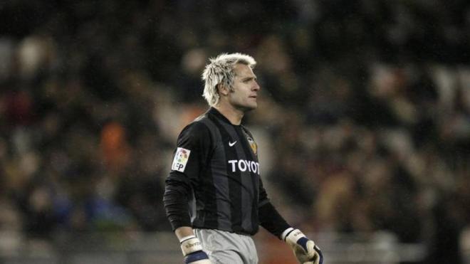 Cañizares siendo portero del Valencia CF