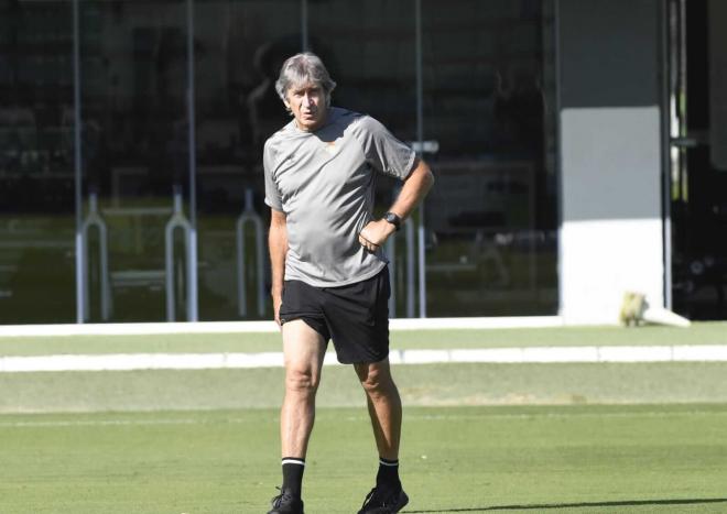 Pellegrini, en el entrenamiento de este lunes (Foto: Kiko Hurtado).