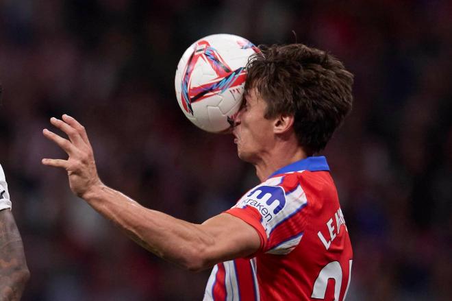 Robin Le Normand, en el Atlético-Real Madrid (Foto: Cordon Press).