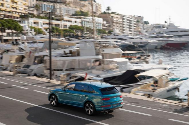 Bentayga Azure Riviera Collection.