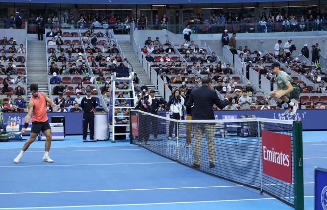 Alcaraz y Sinner en la final de Pekín (Foto: Cordon Press)