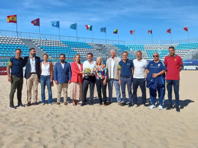 La playa de la Victoria, escenario del FIFA Beach Soccer World Cup 2025 – European Qualifier.