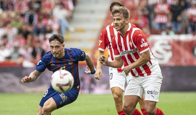 Eric Curbelo, con el Sporting de Gijón (Foto: LALIGA).