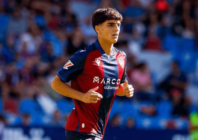 Víctor Jr debuta con el Levante