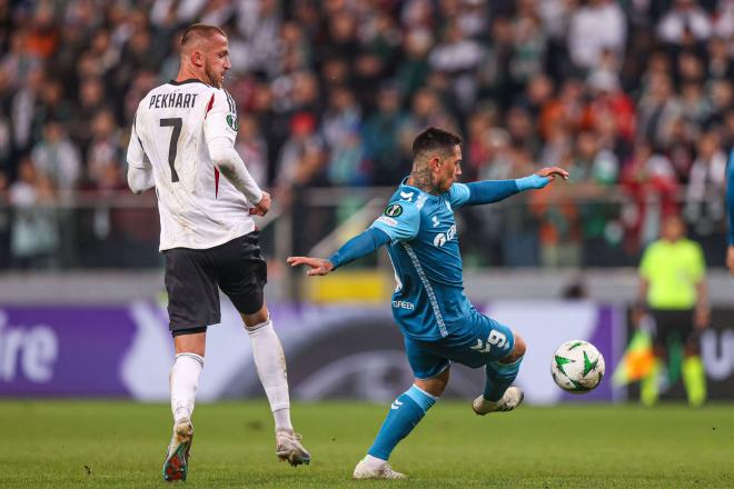 Chimy Ávila, en el Legia-Betis (Foto: Cordon Press).