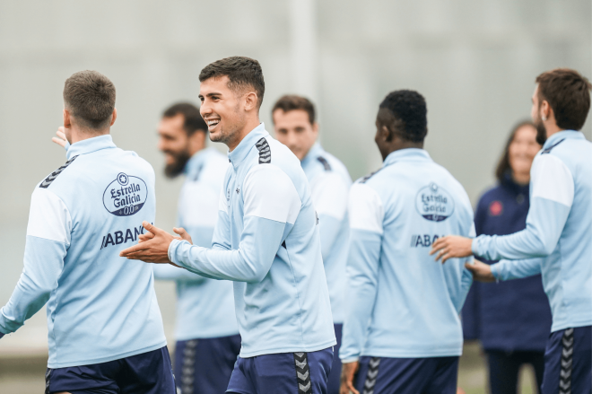 Carlos Domínguez en el entrenamiento (Foto: RC Celta)