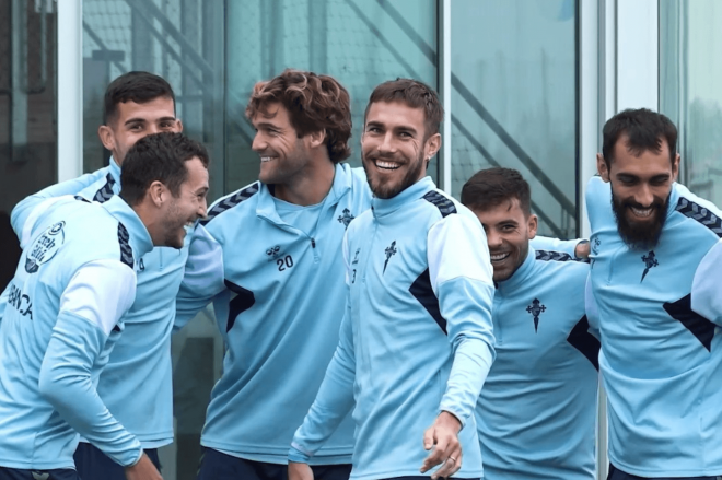 Equipo ganador en el entrenamiento del Celta (Foto: RC Celta).