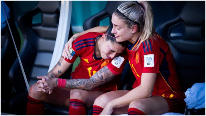 Alexia Putellas y Jenni Hermoso en un partido con España (Europa Press)