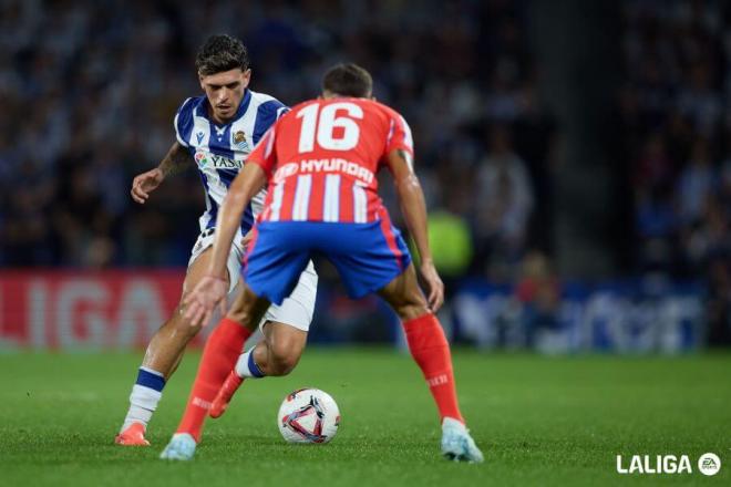 Javi López, en un lance del Real Sociedad-Atlético de Madrid (Foto: LaLiga).