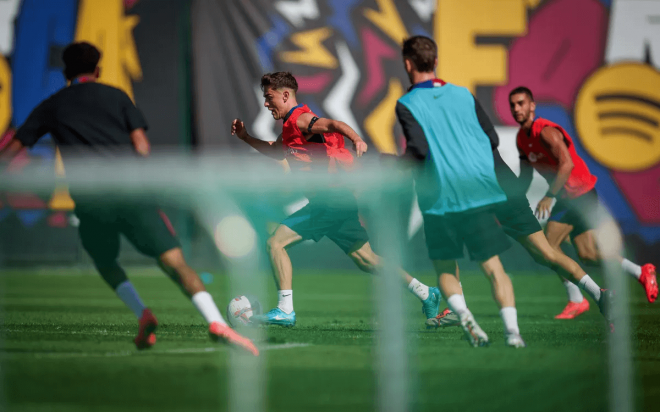 Gavi entrenando con el Barça (Foto: FCB).