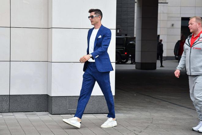 Rober Lewandowski, en su llegada al entrenamiento de Polonia (FOTO: Cordón Press).