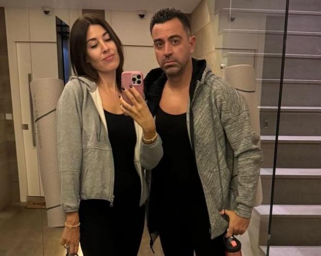 Xavi Hernández con Nuria Cunillera (FOTO: Instagram).