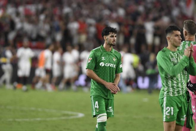 Johnny Cardoso, al acabar el derbi (foto: Kiko Hurtado).