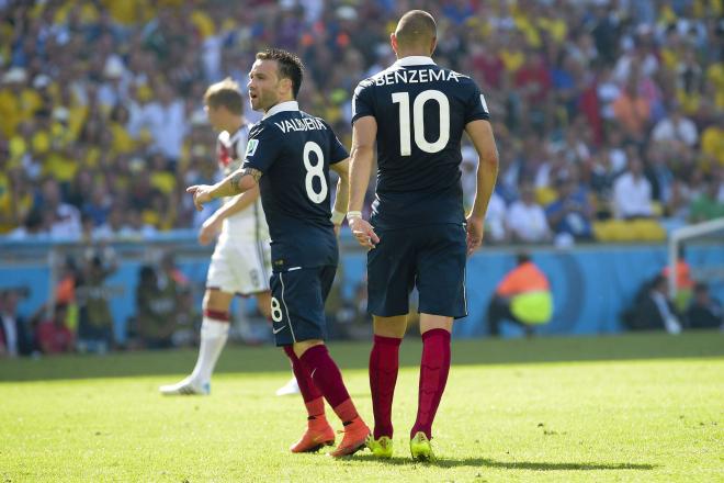 Valbuena y Benzema en la selección francesa (Cordon Press)