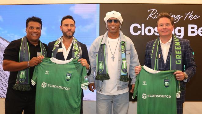 Ronaldinho, nuevo propietario de un equipo de fútbol (Fuente: @GVLTriumph)