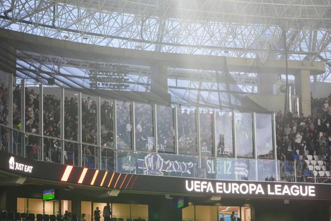 Ultras del Anderlecht en el Reale Arena (FOTO: Cordón Press).