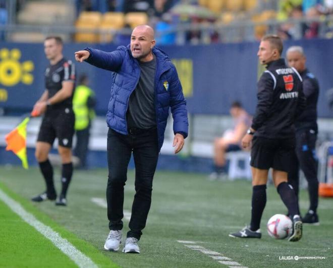 Paco López, en un partido del Cádiz (Foto: LALIGA).