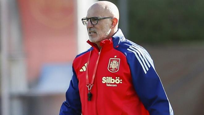 Luis de la Fuente en un entrenamiento con la Selección Española (Foto: Europa Press)