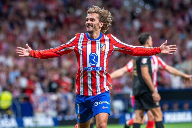 Antoine Griezmann celebrando un gol con el Atlético (Foto: Cordon Press).