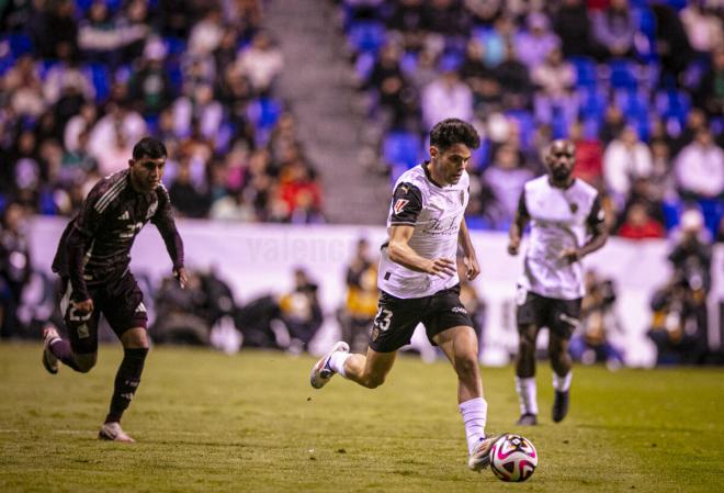 Fran Pérez, ante la Selección de México.