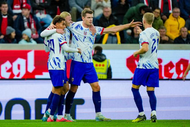 Alexander Sorloth celebra un tanto con Noruega (Foto: Cordon Press)