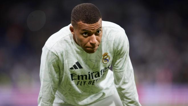 Kylian Mbappé durante un partido del Real Madrid (Fuente: Cordon Press)