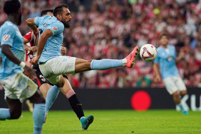 Borja Iglesias, en un partido del Celta (Foto: Celta).