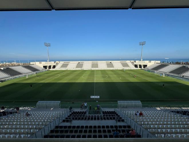 Estadio Municipal de La Línea, donde juega la Real Balompédica Linense (Foto: @RBL1912)