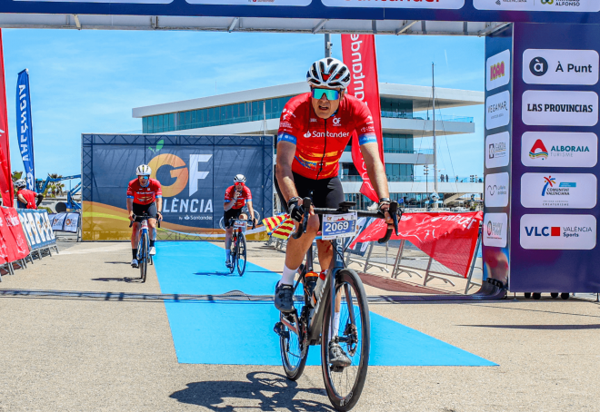 Perico Delgado será el embajador del Gran Fondo València 2025