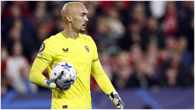 Marko Dmitrovic, durante su etapa en el Sevilla (foto: Cordon Press).