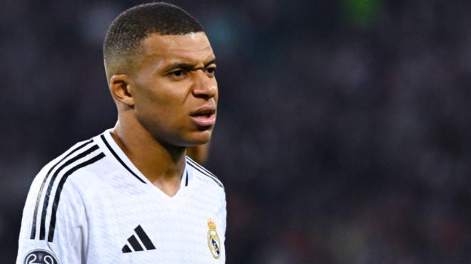 Mbappé en un partido con el Real Madrid (Cordon Press)