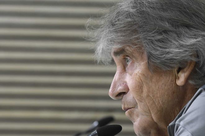 Manuel Pellegrini, entrenador del Real Betis (foto: Kiko Hurtado).