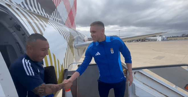 Alemao y Santi Cazorla, de camino a Málaga.