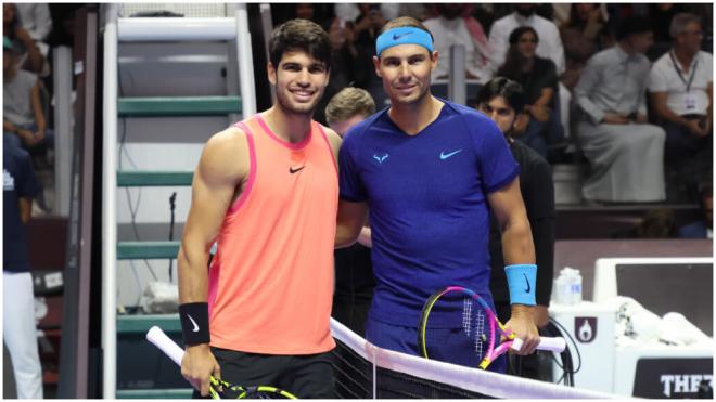 Carlos Alcaraz y Rafa Nadal se enfrentaron semifinales en el torneo Six Kings Slam. (Fuente: Europa Press)