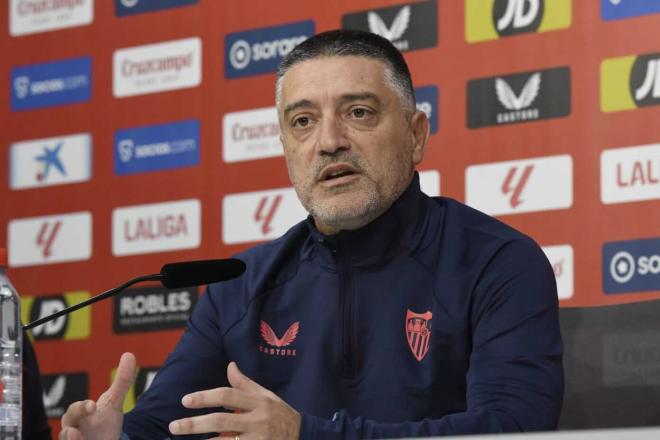 García Pimienta, entrenador del Sevilla FC Foto: Kiko Hurtado).