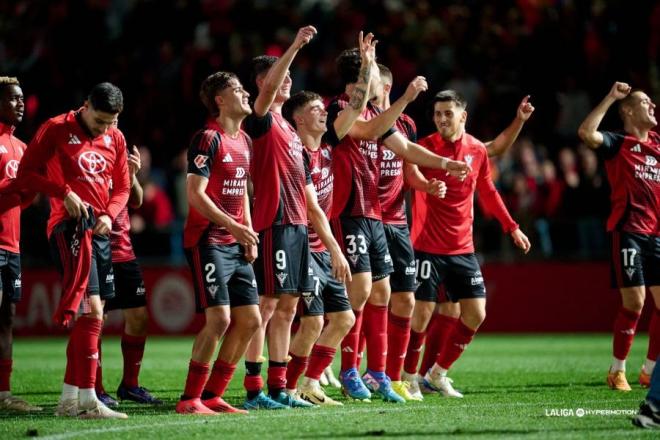 Celebración del Mirandés (FOTO: LALIGA).