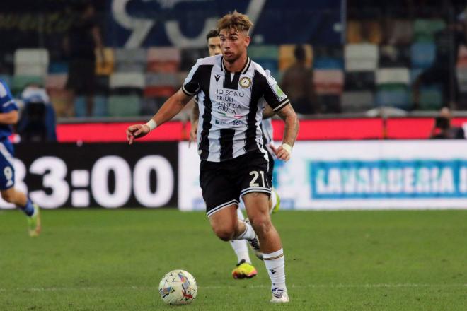 Iker Bravo, durante un partido del Udinese (Foto: Cordon Press).