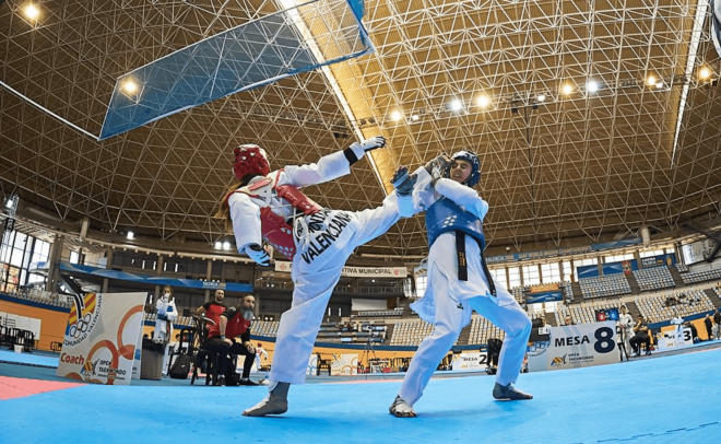 El Velódromo Luis Puig ‘vibra’ con el XII Open de Taekwondo