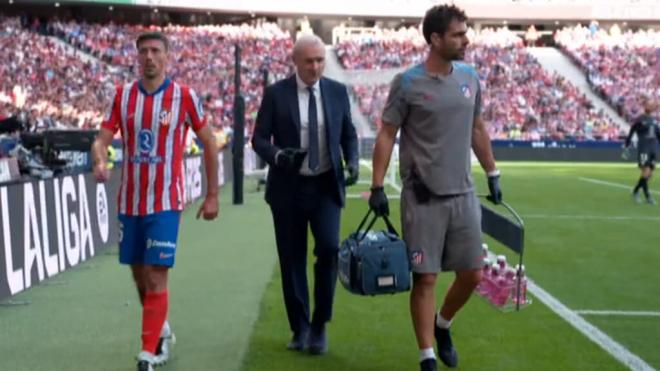 Clément Lenglet se marcha lesionado del Atlético-Leganés.