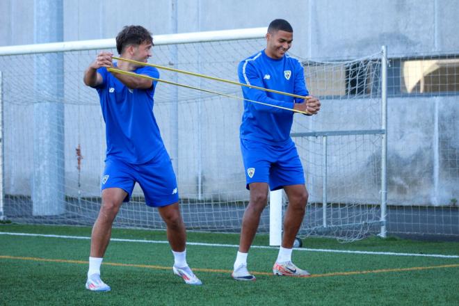 Maroan Sannadi se ejercita en un entrenamiento (Foto: Barakaldo).