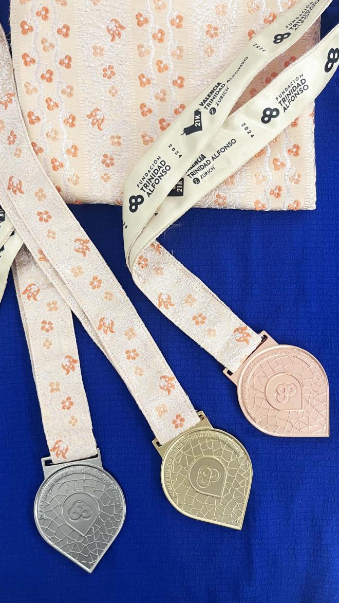 medallas del Maratón y Medio Maratón