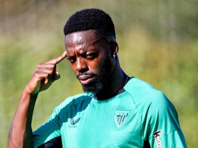 El delantero Iñaki Williams pide cabeza en Lezama (Foto: Athletic Club).