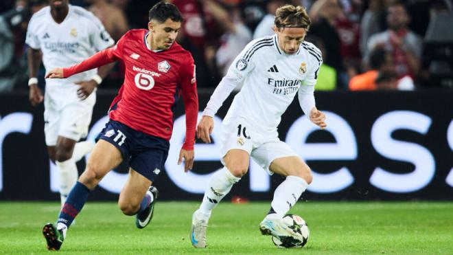 Luka Modric, durante el Lille - Real Madrid (foto: Cordon Press).