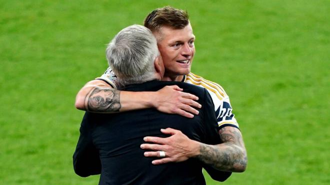 Toni Kroos y Ancelotti en su último partido con el Madrid (Cordon Press)